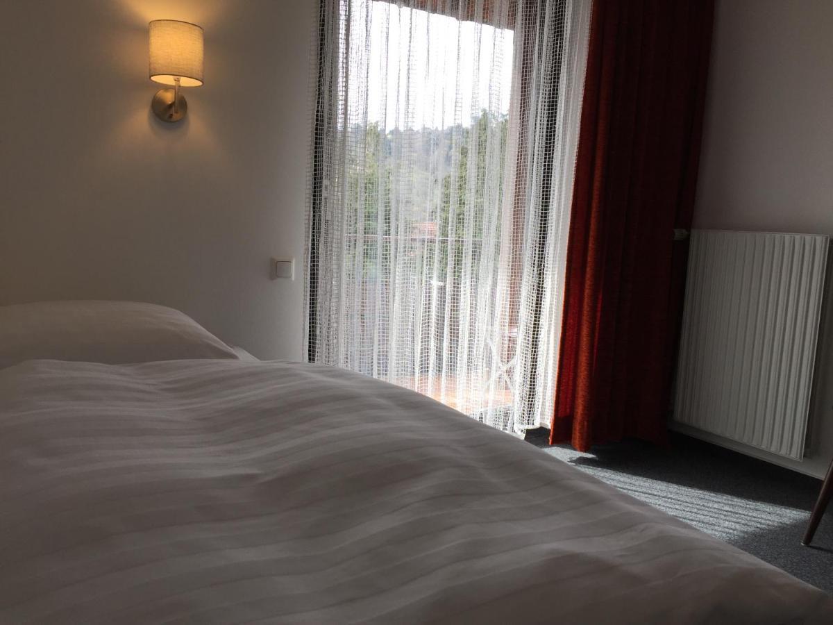 Gaestehaus Faessle Weinstadt Exteriör bild