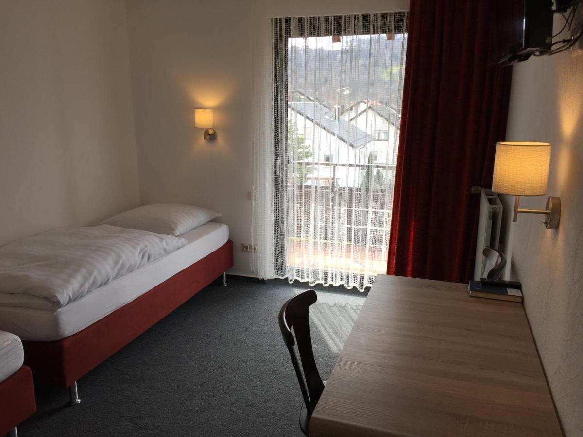 Gaestehaus Faessle Weinstadt Exteriör bild
